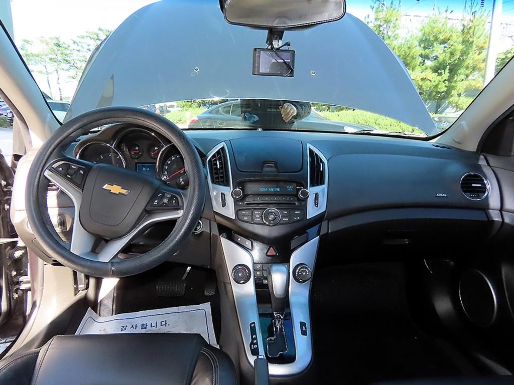 Chevrolet Cruise - Vista 7