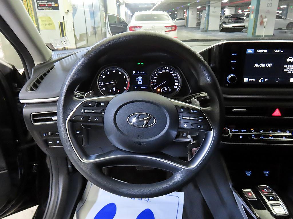 HYUNDAI Sonata - Vista 8