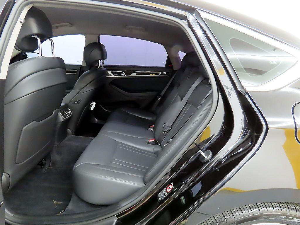 Genesis G80 - Vista 6