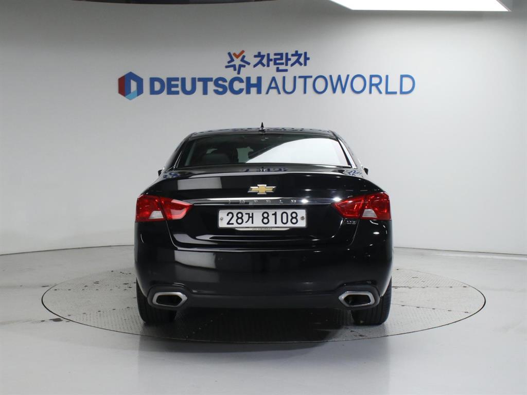 Chevrolet Impala - Vista 4