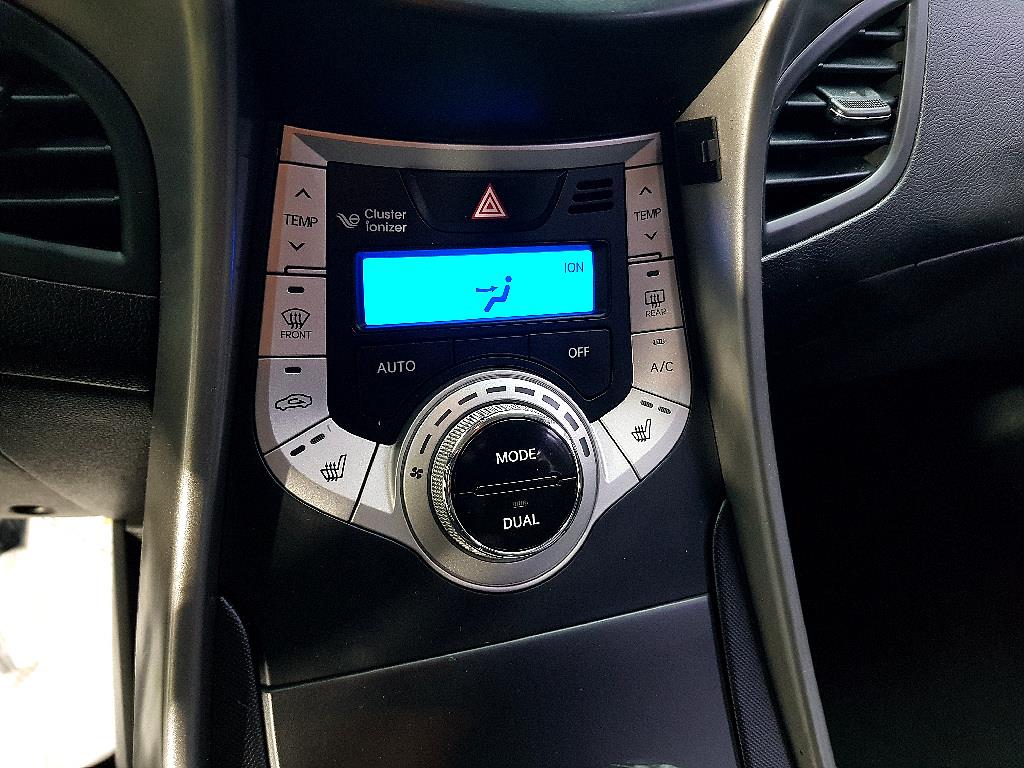 HYUNDAI Avante 2012 Gris - Importación desde Corea - HF Imports Iquique - Foto 14