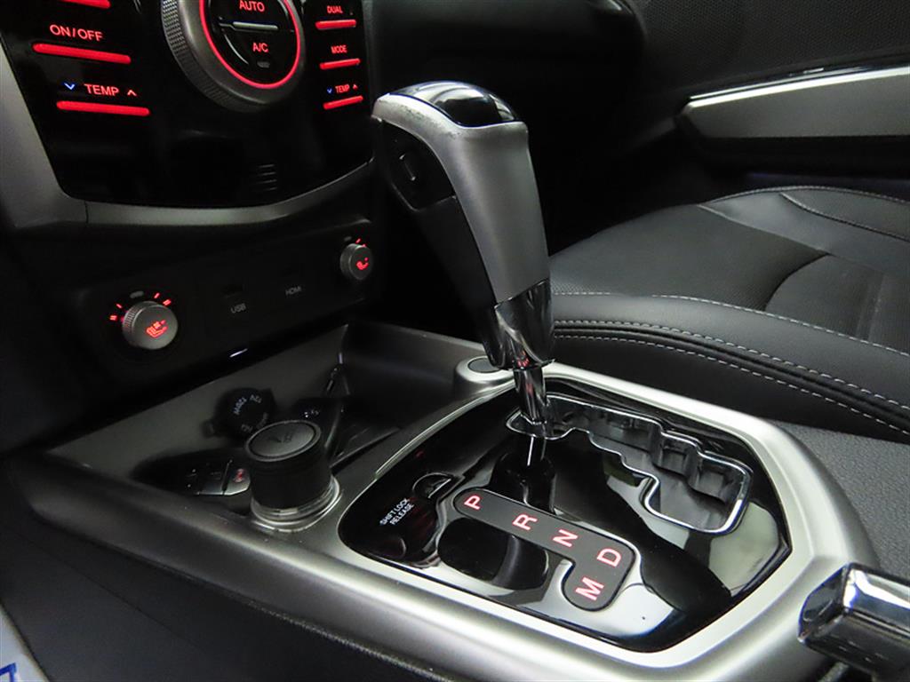 Ssangyong Tivoli - Vista 11