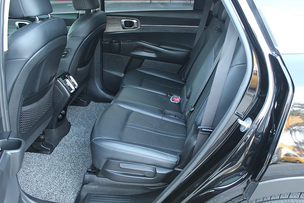 KIA Sorento 2021 Negro - Importación desde Corea - HF Imports Iquique - Foto 9