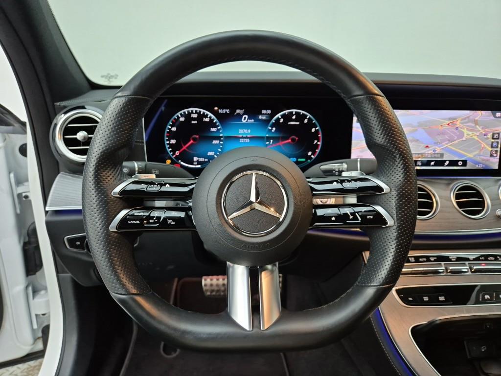 Mercedes Benz E class - Vista 9