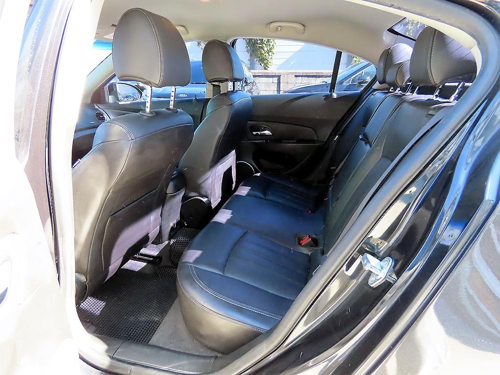 Chevrolet Cruise - Vista 6