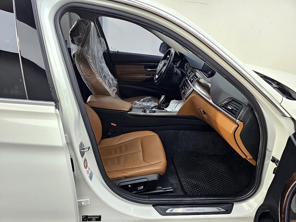 BMW 3 series - Vista 11