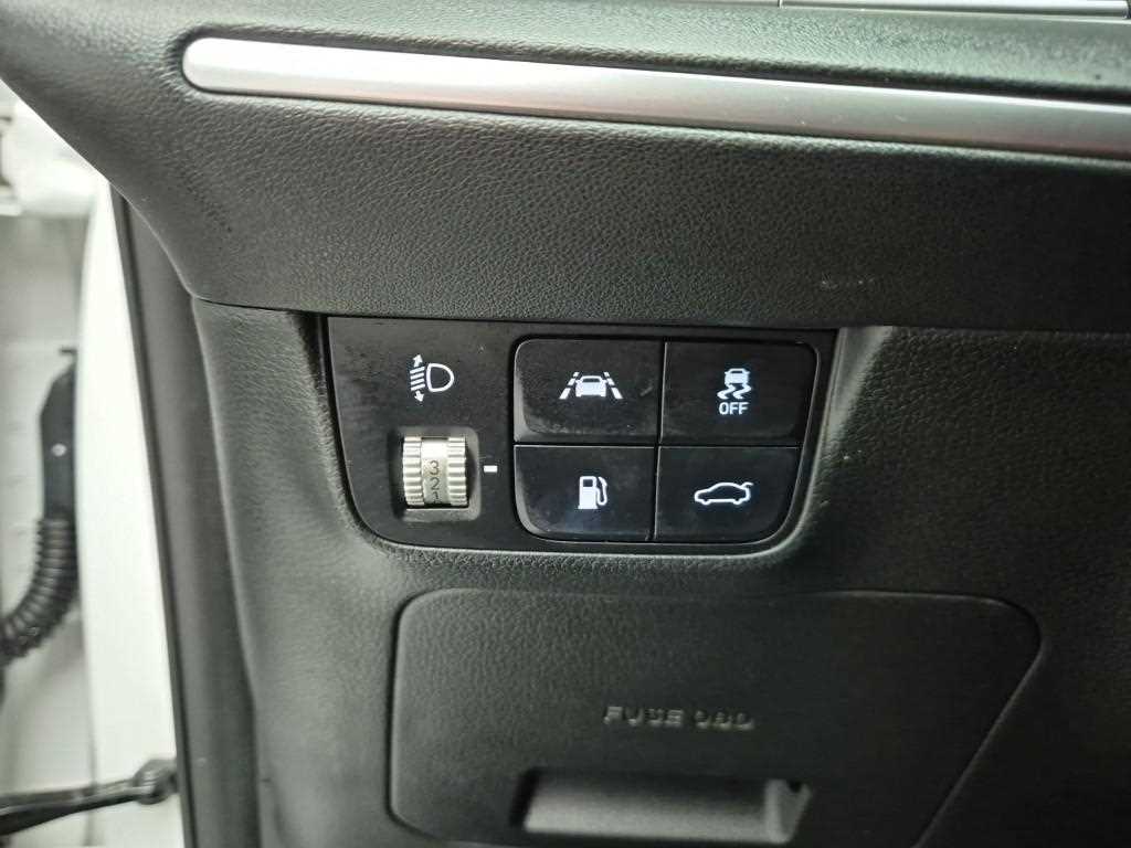 HYUNDAI Grandeur 2023 Blanco - Importación desde Corea - HF Imports Iquique - Foto 16