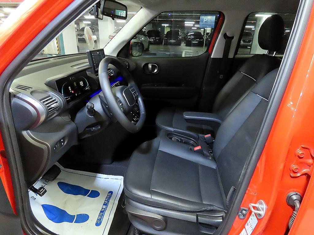 HYUNDAI Casper - Vista 6