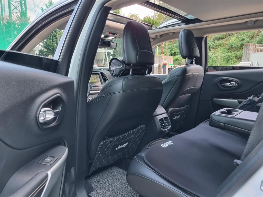 Jeep Cherokee - Vista 12