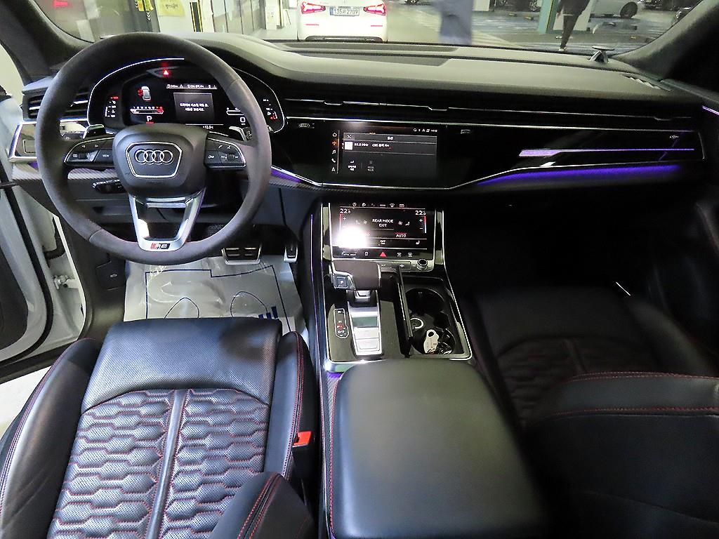 Audi RSQ8 - Vista 10