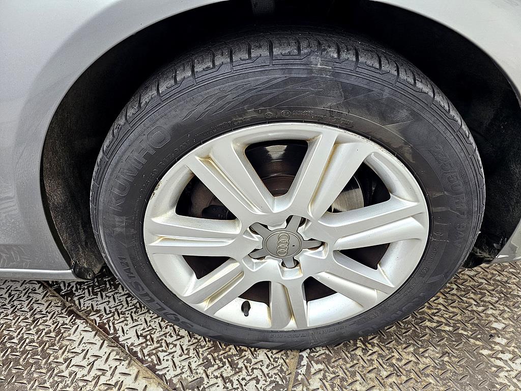 Audi A4 2011 Gris - Importación desde Corea - HF Imports Iquique - Foto 20