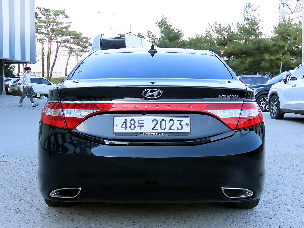 HYUNDAI Grandeur - Vista 4