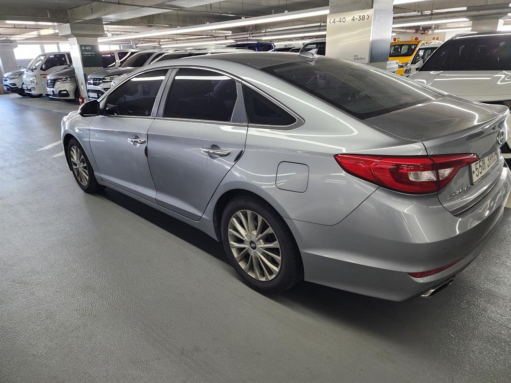 HYUNDAI Sonata - Vista 5