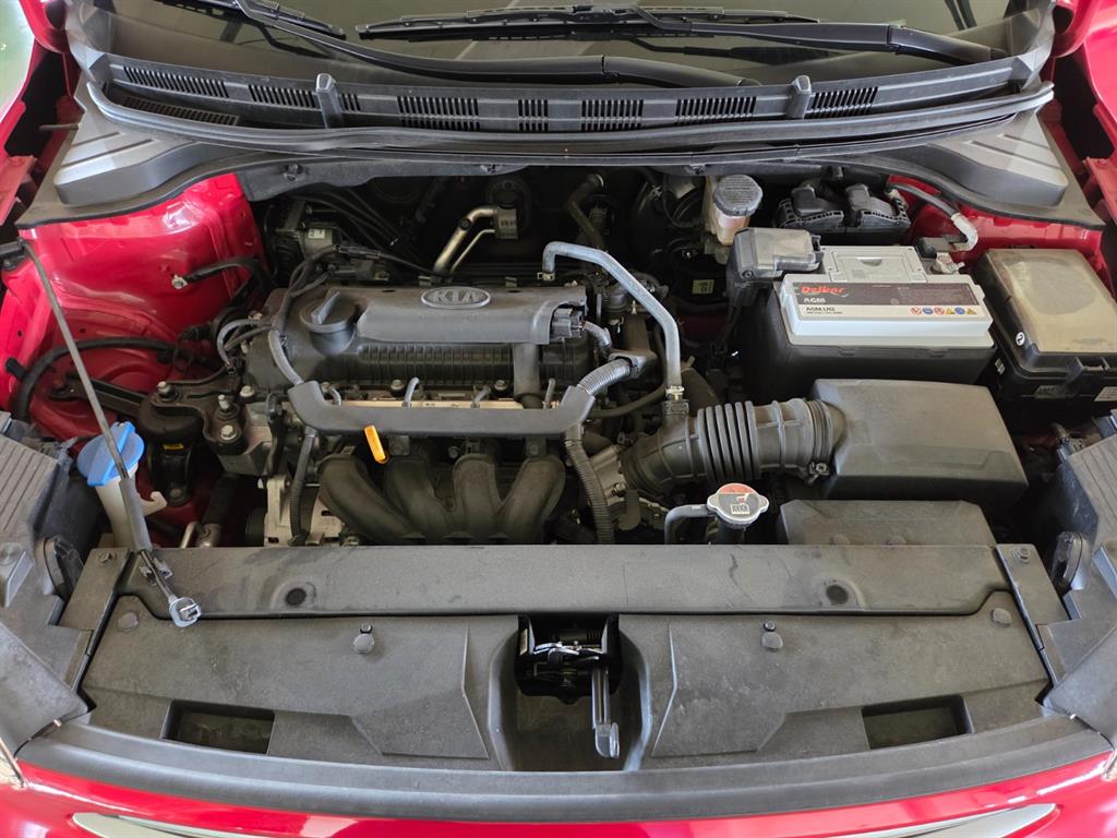 KIA Stonic 2019 Rojo - Importación desde Corea - HF Imports Iquique - Foto 18