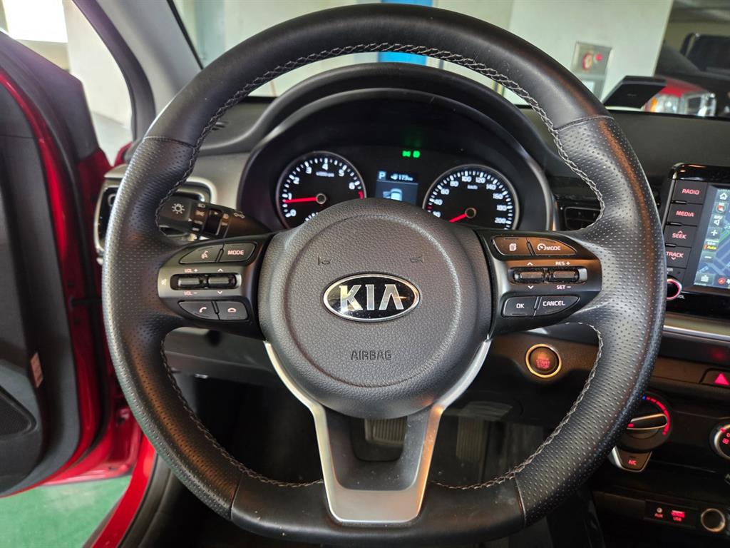 KIA Stonic - Vista 9