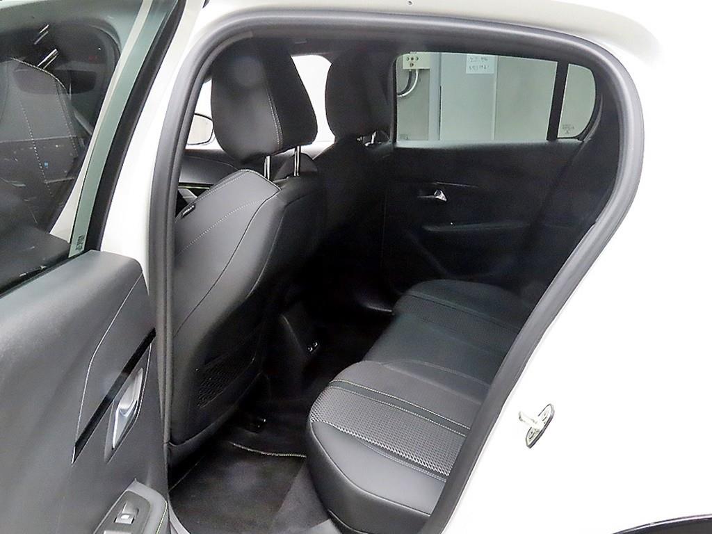 Peugeot 208 - Vista 6