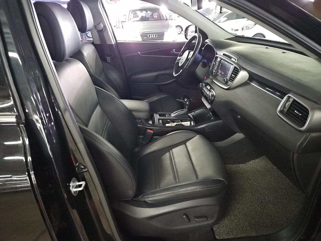 KIA Sorento - Vista 7