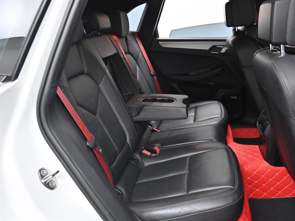 Porsche Macan - Vista 7