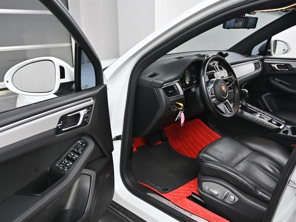 Porsche Macan - Vista 6