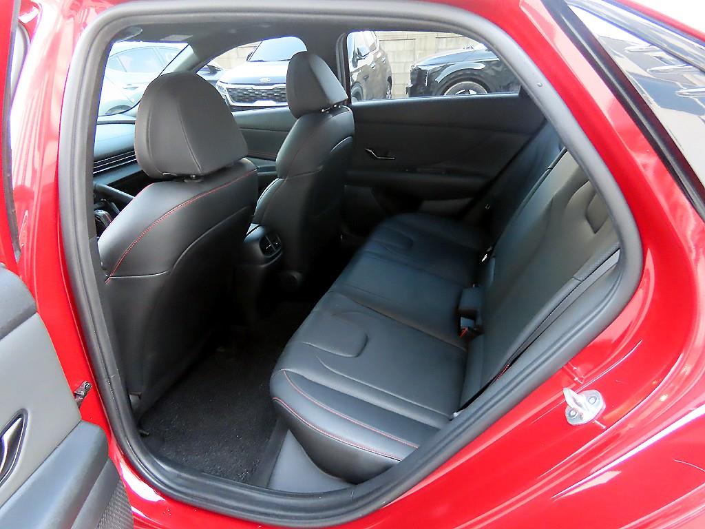 HYUNDAI Avante - Vista 6