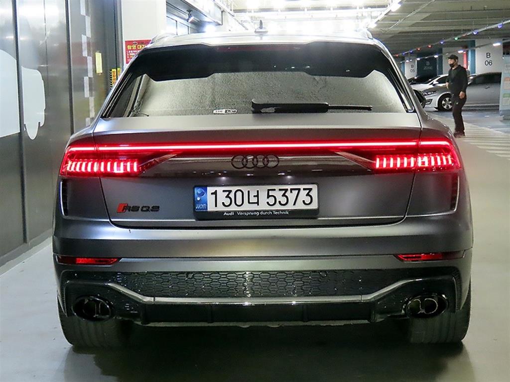 Audi RSQ8 - Vista 5