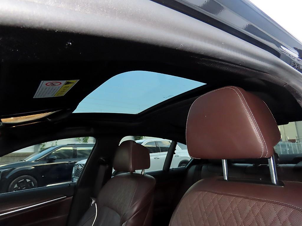 BMW 5 Series 2018 Negro - Importación desde Corea - HF Imports Iquique - Foto 16