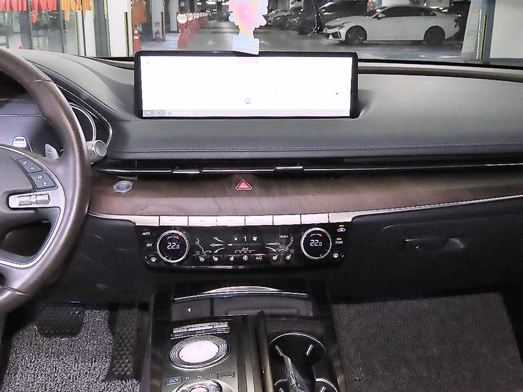 Genesis G80 - Vista 11