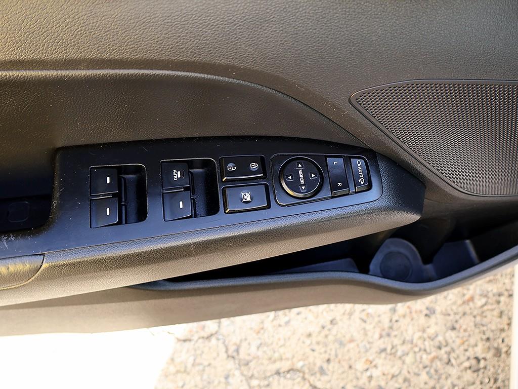 HYUNDAI Avante 2017 Blanco - Importación desde Corea - HF Imports Iquique - Foto 8