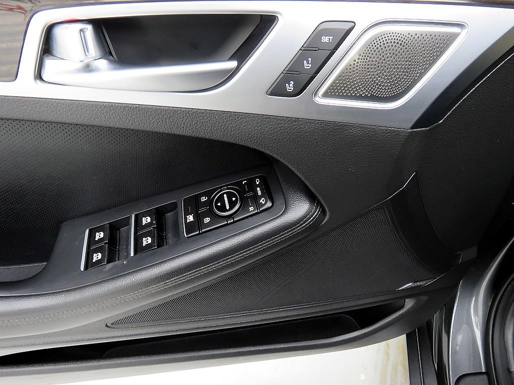 Genesis G80 - Vista 9