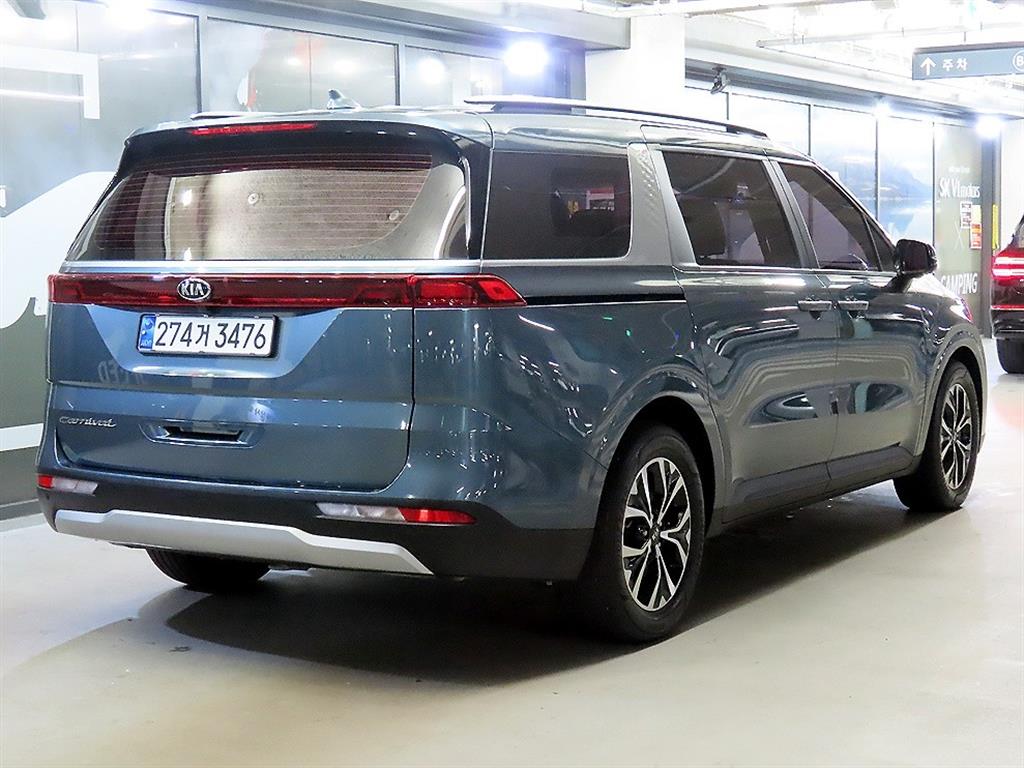 KIA Carnival - Vista 4