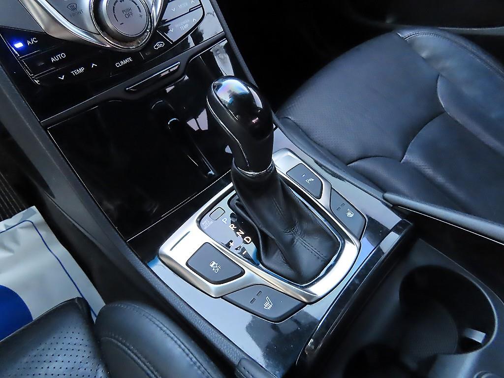 HYUNDAI Grandeur - Vista 10