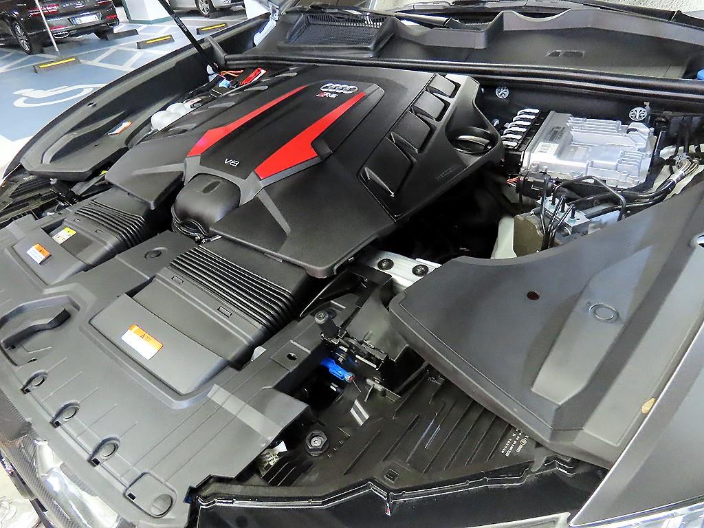 Audi RSQ8 2022 Blanco - Importación desde Corea - HF Imports Iquique - Foto 19