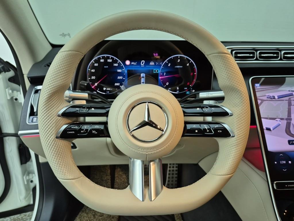 Mercedes Benz S Class - Vista 9