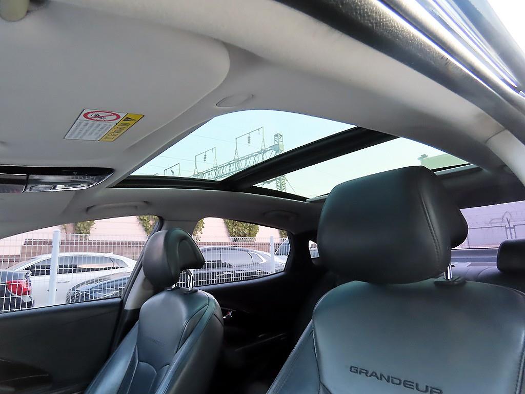 HYUNDAI Grandeur 2011 - Importación desde Corea - HF Imports Iquique - Foto 17