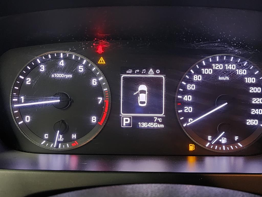 HYUNDAI Sonata - Vista 6