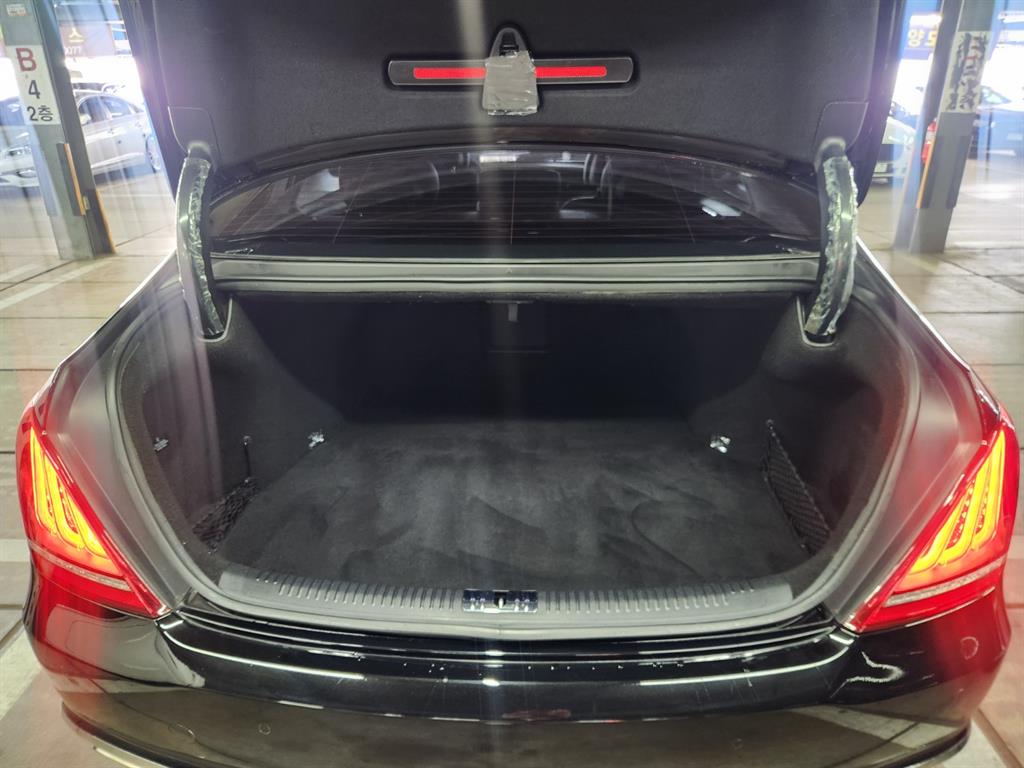 Genesis EQ900 - Vista 6