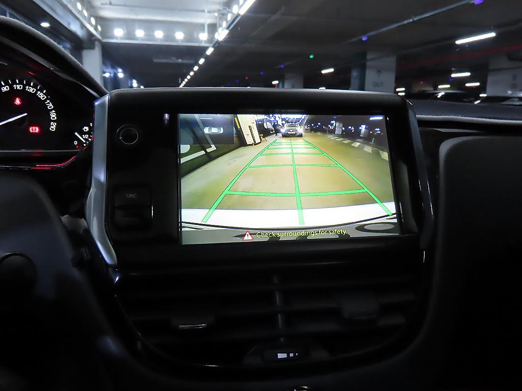 Peugeot 208 - Vista 12