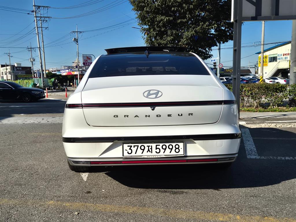 HYUNDAI Grandeur 2023 Blanco - Importación desde Corea - HF Imports Iquique - Foto 14