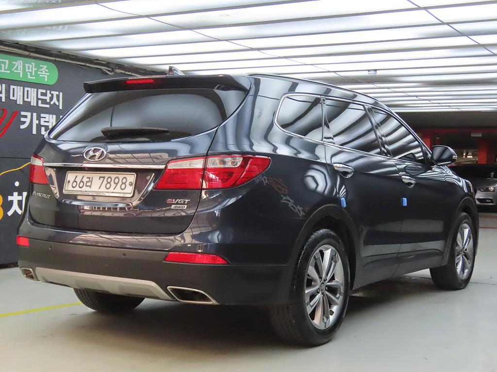 HYUNDAI Maxcruz - Vista 4