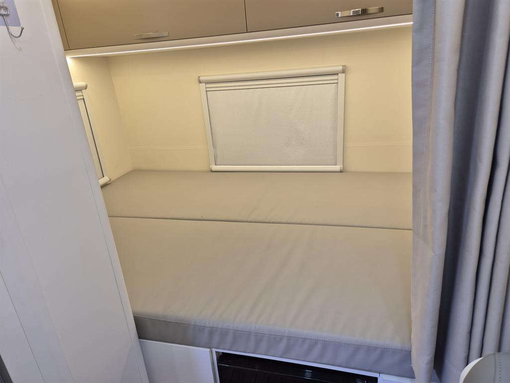 HYUNDAI Staria - Vista 9