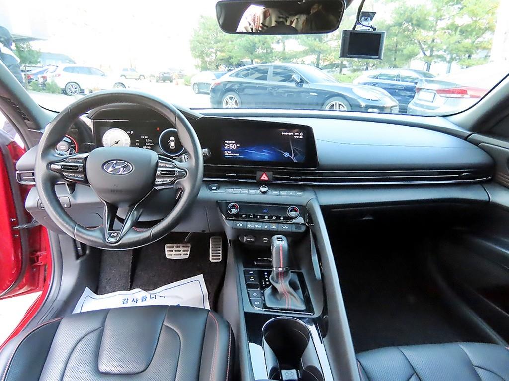 HYUNDAI Avante - Vista 7