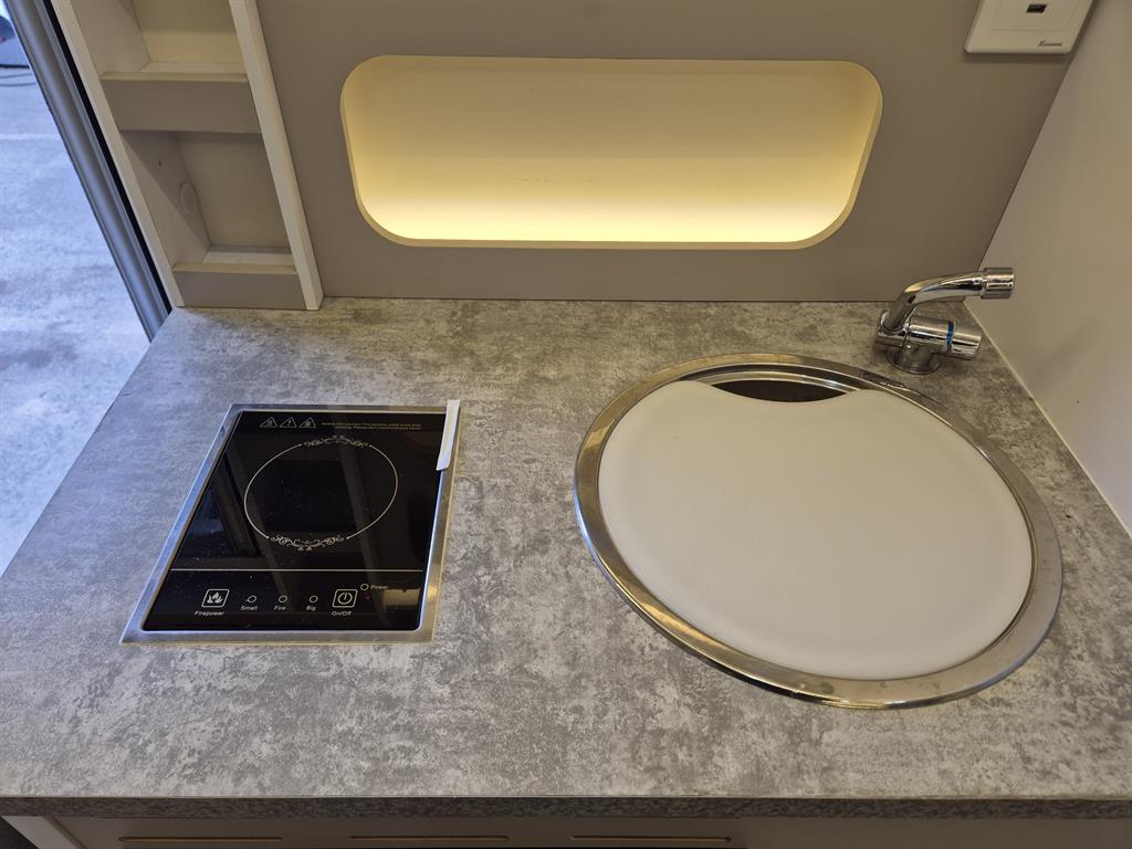 HYUNDAI Staria - Vista 6