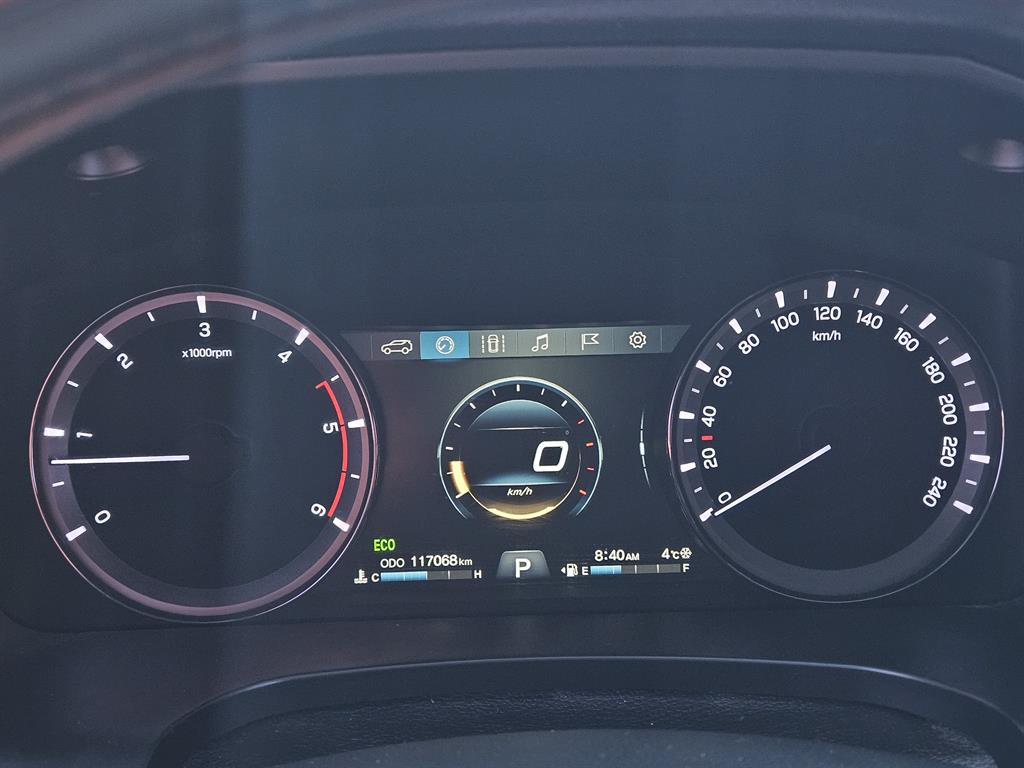 Ssangyong Rexton - Vista 12