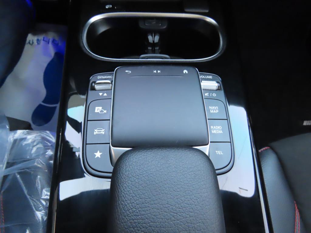 Mercedes Benz CLA Class 2020 Azul - Importación desde Corea - HF Imports Iquique - Foto 13