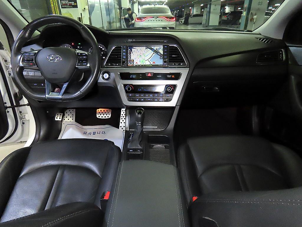 HYUNDAI Sonata - Vista 10