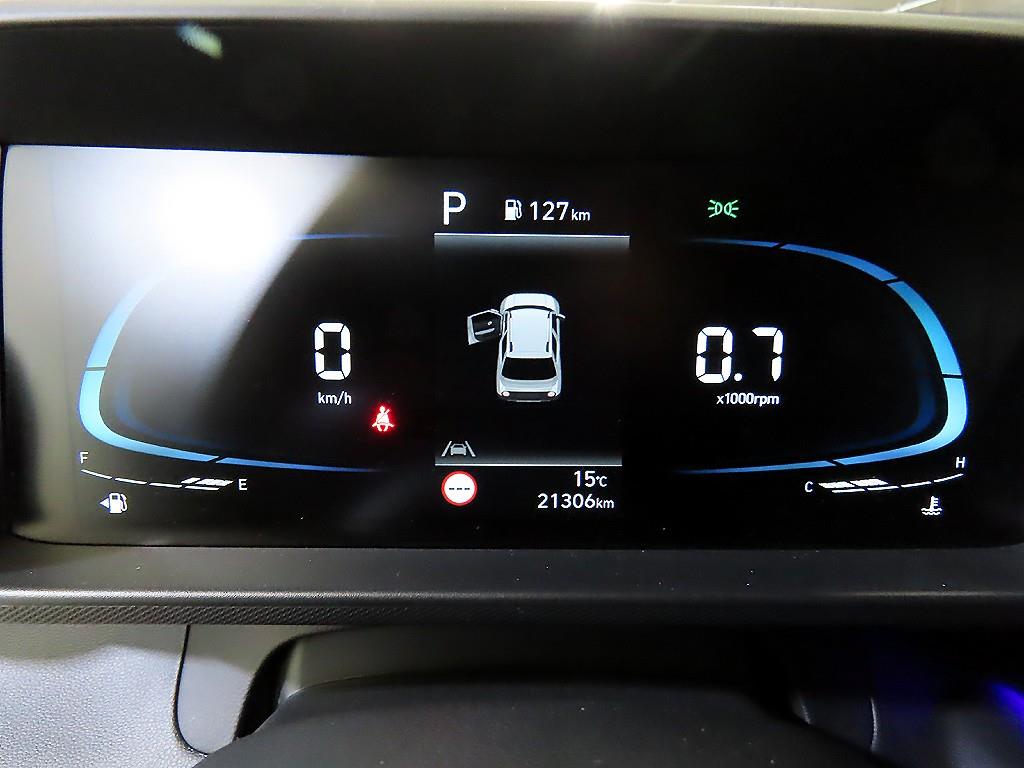 HYUNDAI Casper - Vista 9