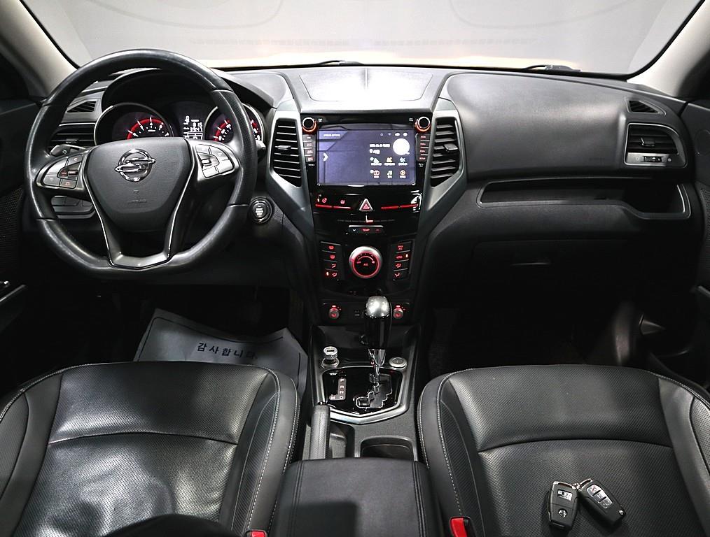 Ssangyong Tivoli - Vista 5
