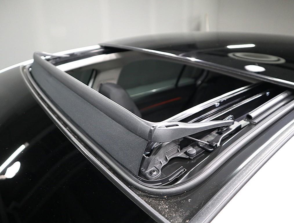 Volkswagen Golf 2024 Blanco - Importación desde Corea - HF Imports Iquique - Foto 17