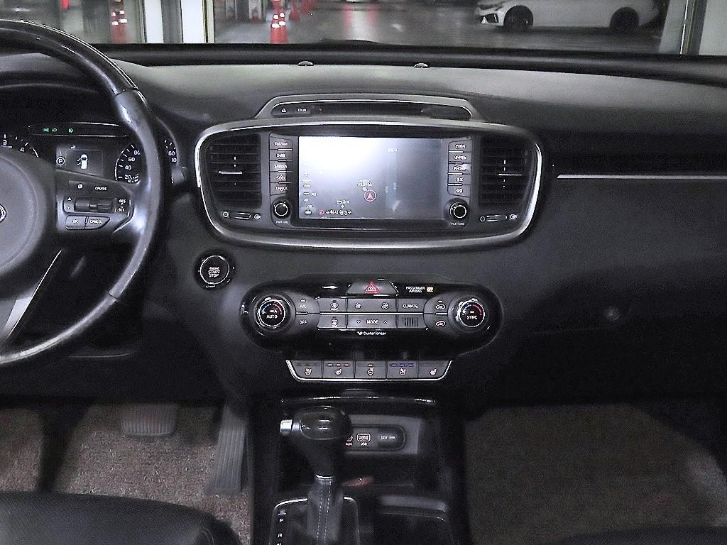 KIA Sorento - Vista 11