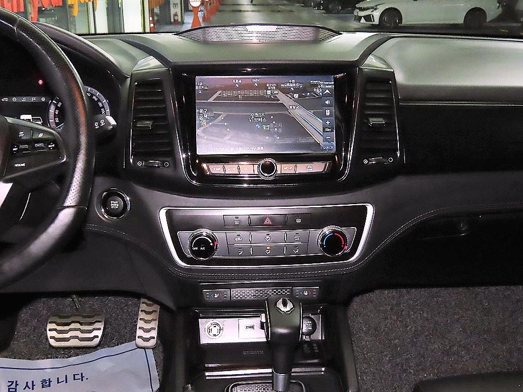 Ssangyong Rexton - Vista 11